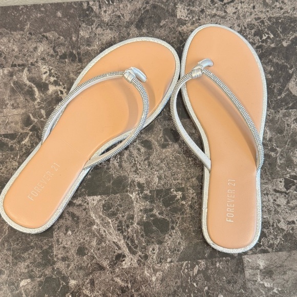 Forever 21 Metallic Silver Sandals - Picture 5 of 8